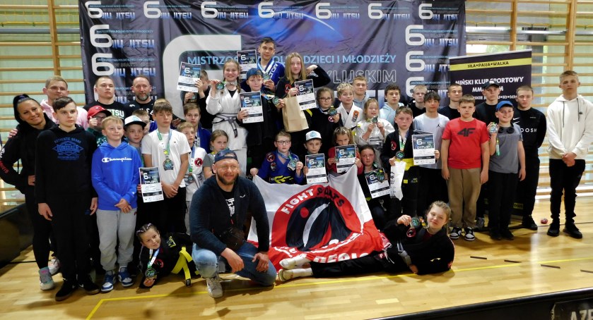 Połączone siły FightSports Dębica, Stalowa Wola i Nowy Sącz. 