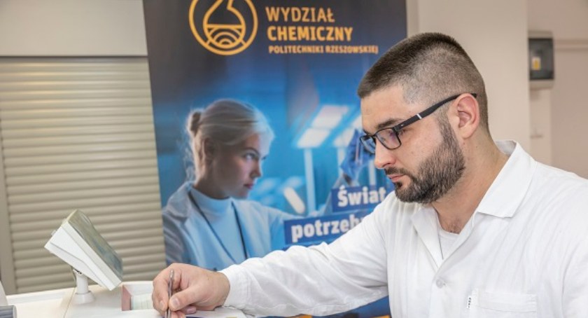 Erwin Górka - student Inżynierii chemicznej i procesowej na Wydziale Chemicznym Politechniki Rzeszowskiej