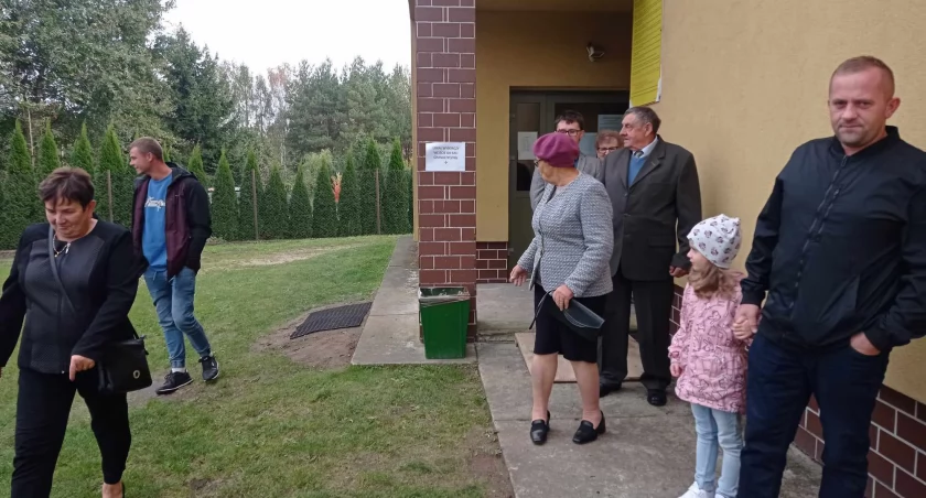 W Grabinach frekwencja wyniosła 71,95 proc., w całej gminie 71,76 proc.