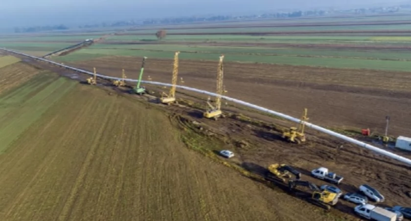 „Gazociąg Gustorzyn–Wronów – budowa odcinka Leśniewice–Wronów” – jeden z pięciu największych polskich projektów finansowanych z REACT-EU.