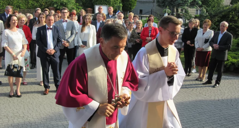 Tak było przed pięcioma laty w Nagawczynie, w tym roku ks. Mieczysław Jakóbczyk wprowadzi do świątyni kolejnego neoprezbitera.