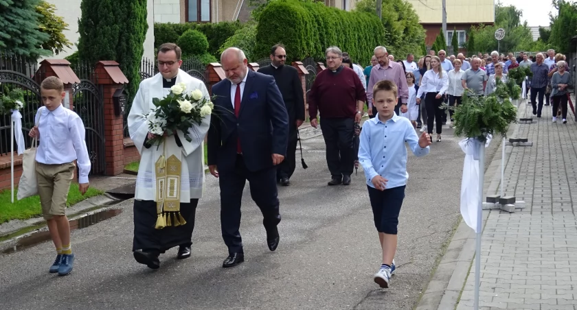 Ks. Bartłomiej Bieszczad z Nagawczyny będzie posługiwał w Rzezawie.