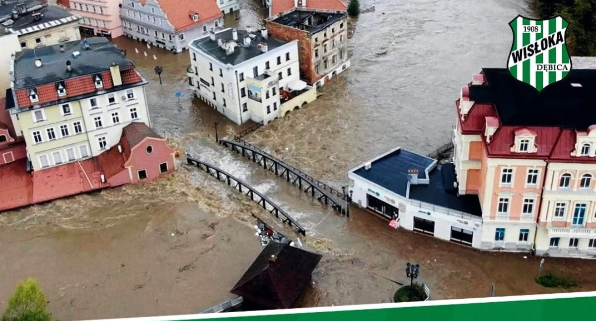 Akcje charytatywne i wolontariat, Wisłoka włącza pomocy powodzianom - zdjęcie, fotografia