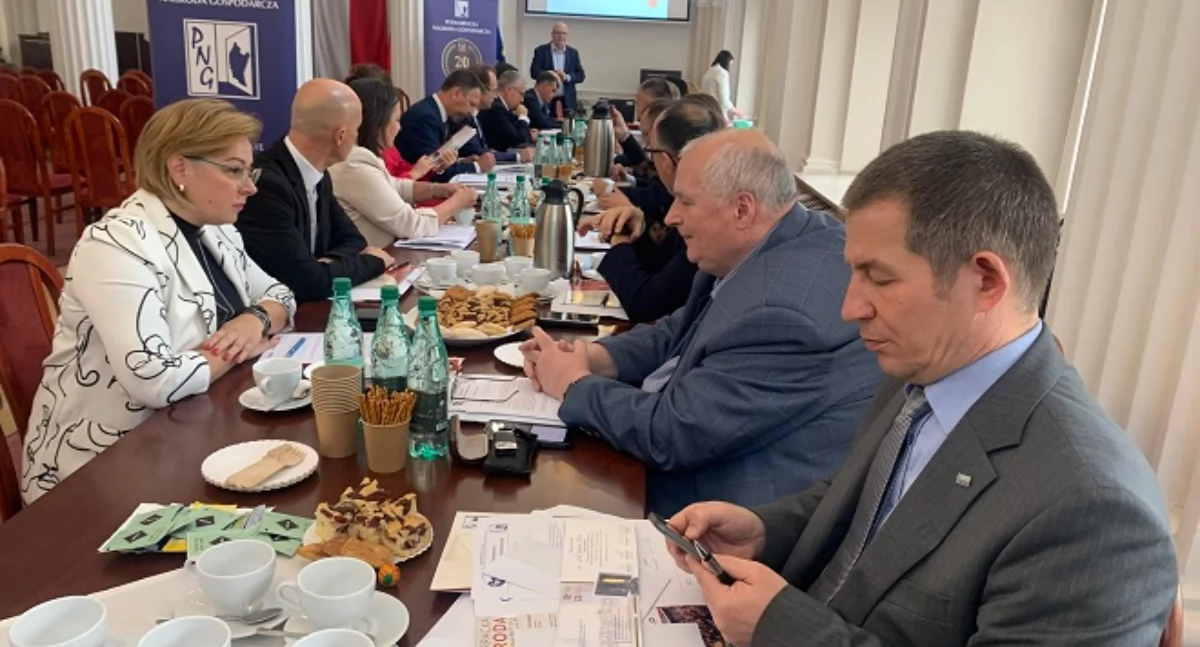 Posiedzenie kapituły konkursu odbyło się w sali kolumnowej Urzędu Wojewódzkiego w Rzeszowie.