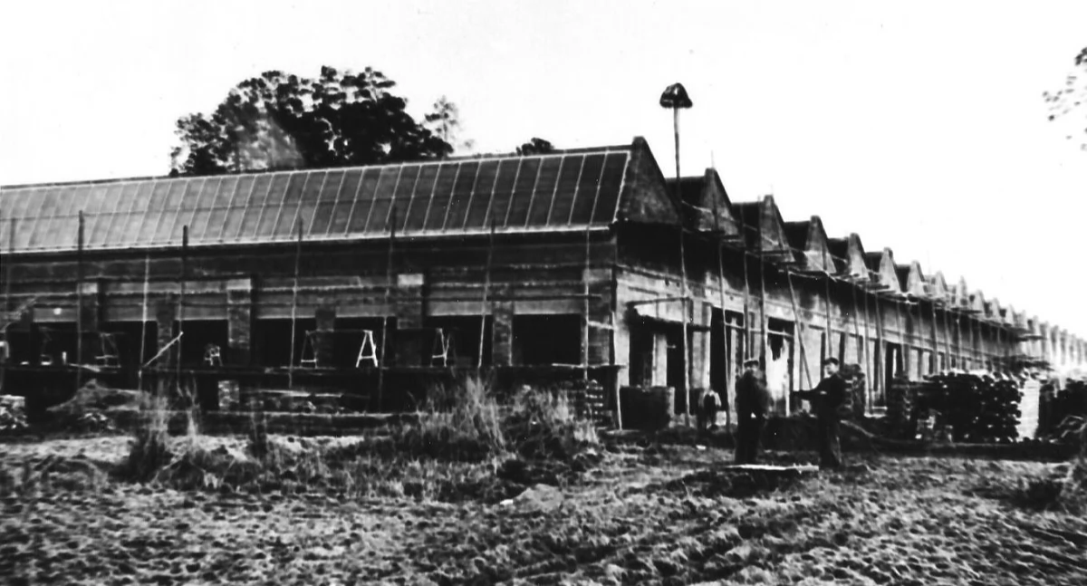 Budowa Fabryki Gum Jezdnych w Dębicy (1938)