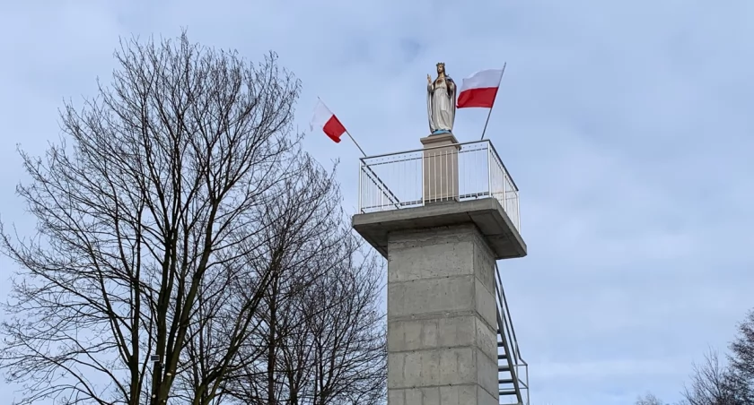 Figura została zamontowana przed kilku dniami.