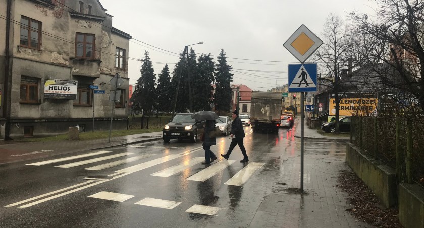 Na przebudowę przejść dla pieszych powiat wyda ponad 1,5 mln zł