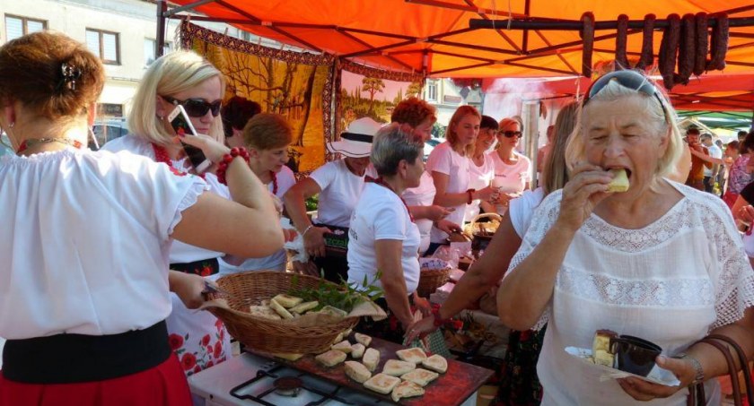 Na Rynku zaprezentują się Koła Gospodyń Wiejskich z całego powiatu. 