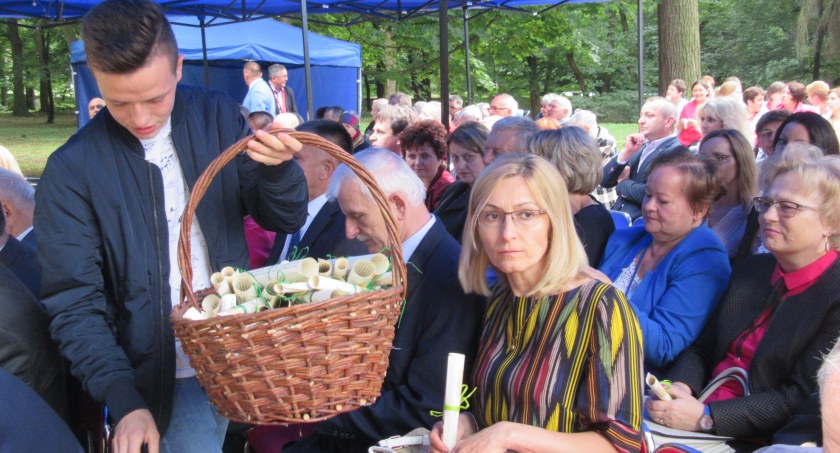 Przed czterema laty mieszkańcy Parkosza i goście mogli wziąć udział w Pikniku Świętojańskim.