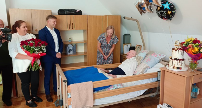 Szacowny jubilat miał tego dnia gości z gminy, z której pochodzi.