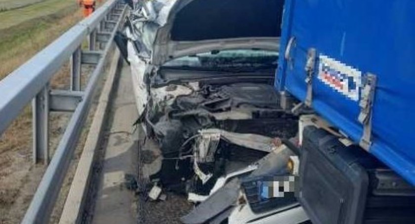 Autostrada w kierunku Rzeszowa jest zablokowana. Fot. KWP w Rzeszowie.