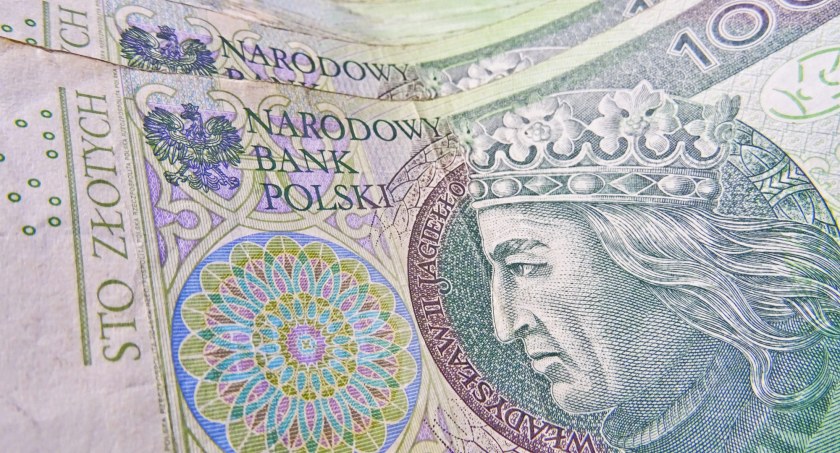 Na pieniądze trzeba jeszcze poczekać. 