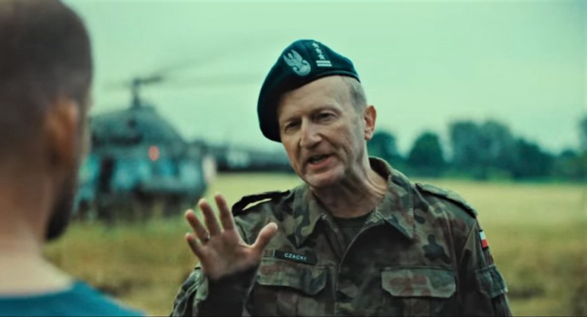 Mirosław Kropielnicki w pierwszym odcinku serialu Wielka woda. fot. Netflix/screen