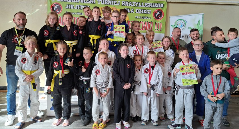 Sporty walki, Fight Sports Dębica podium stawał zdjęcia - zdjęcie, fotografia