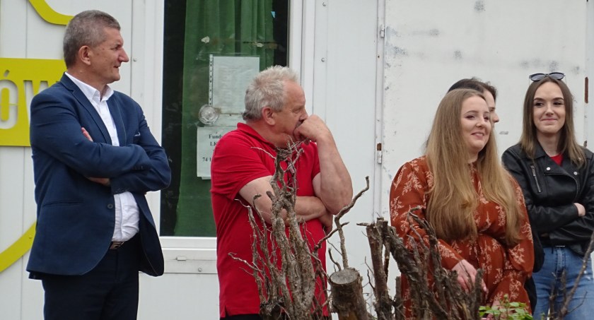 Na zdjęciu od lewej: Jacek Drobot, Wiesław Plezia i Klaudia Tomasik.