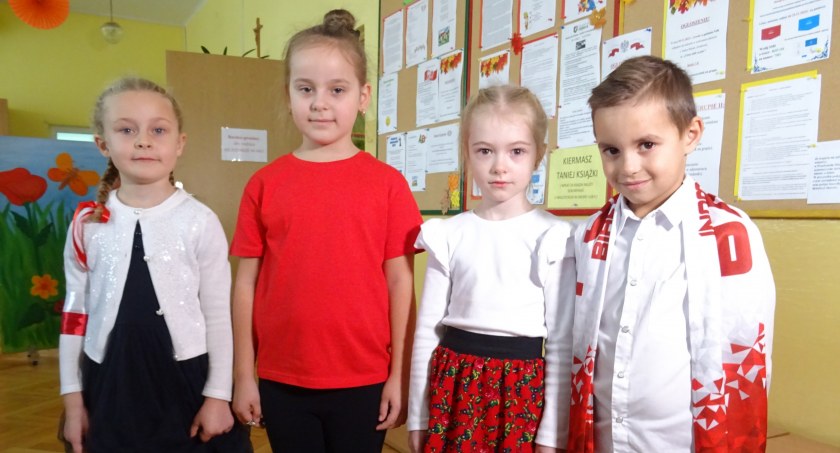 To oni dostali nagrody. Od lewej stoją: Lena Wąsowicz, Martyna Kolenda, Laura Nauka i Leon Witek.