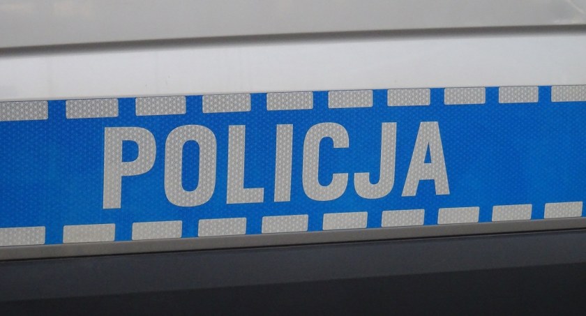 Policjanci ukarali sprawcę kolizji.