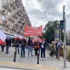 Z transparentem po prawej Krzysztof Lipczyński