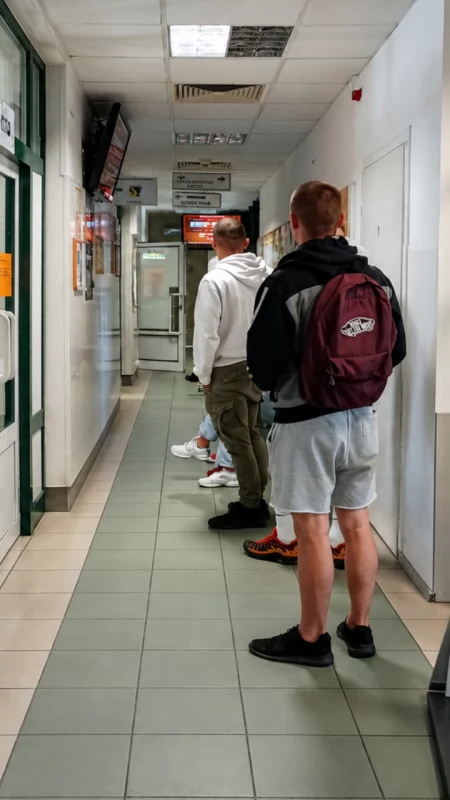 Bezrobocie wzrosło, a ofert było prawie 2,5 tysiąca 