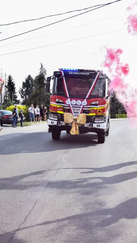 Krzyś jest już w Żyrakowie i poznał smak szampana [ZDJĘCIA]