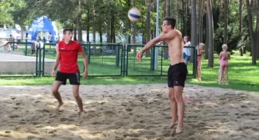 Siatkówka plażowa w powiecie na topie - turniej za turniejem