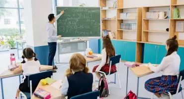 Kursy dla ósmoklasistów jako realne wsparcie dla uczniów z Dębicy i regionu