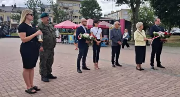 Uczcili 80. rocznicę publicznej egzekucji żołnierzy NSZ [ZDJĘCIA]